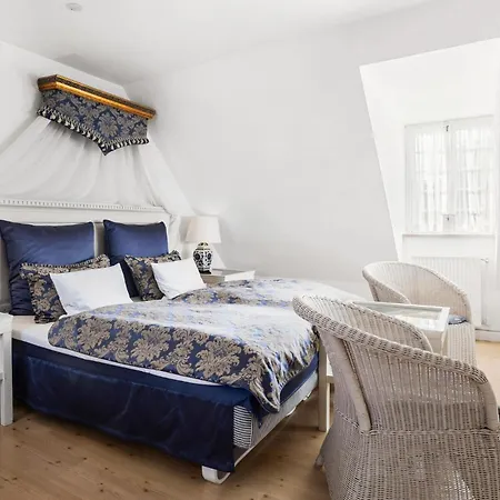 Lejl 52 * سكاندربورغ